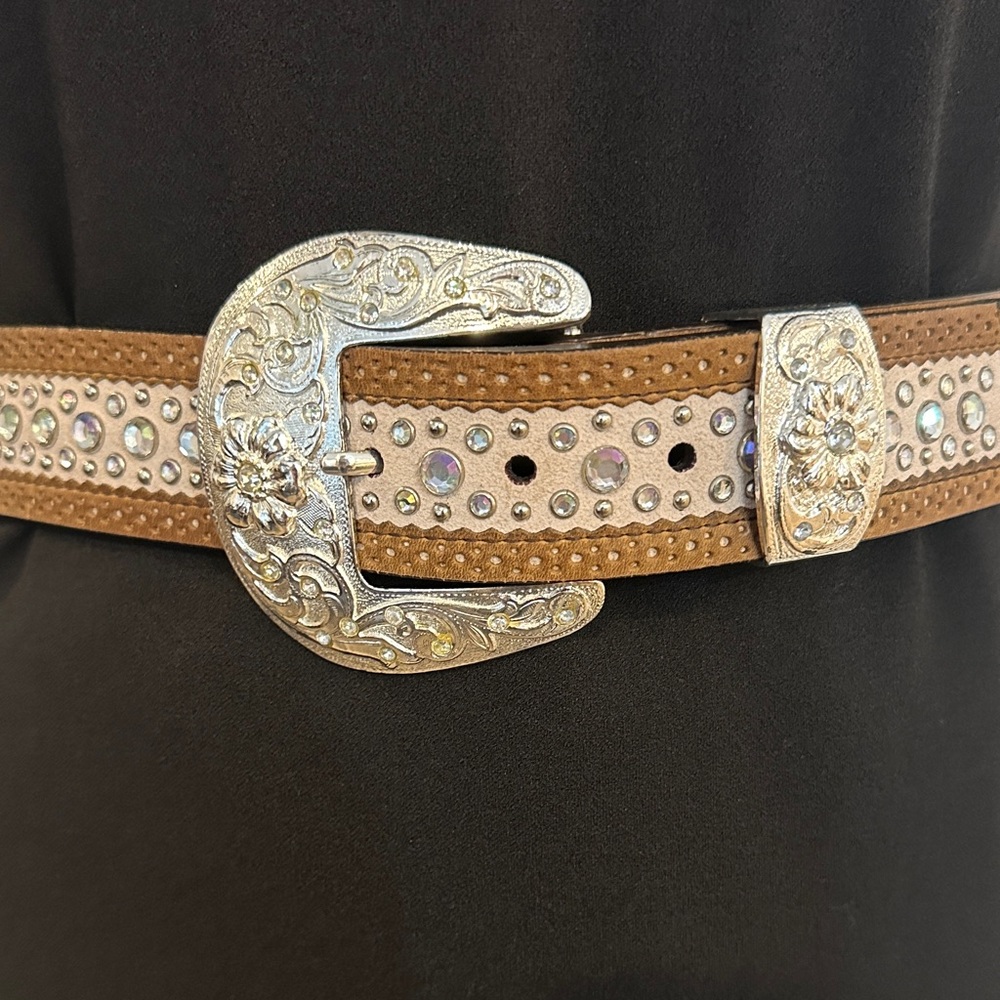Ariat Leather Belt with Silver Studded Rhinestone Embellishments Western 30/75